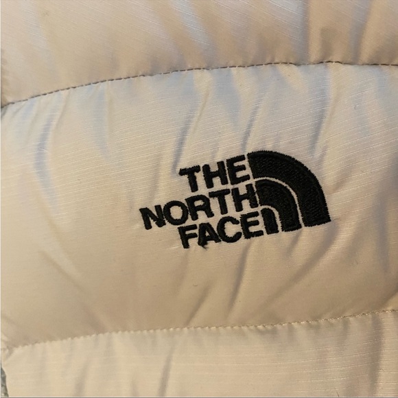 The North Face Puffer Jacket - Picture 3 of 4
